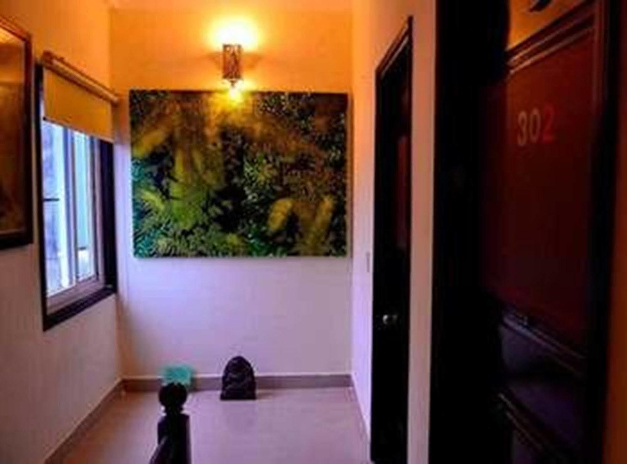 Hue Nino Hotel Esterno foto